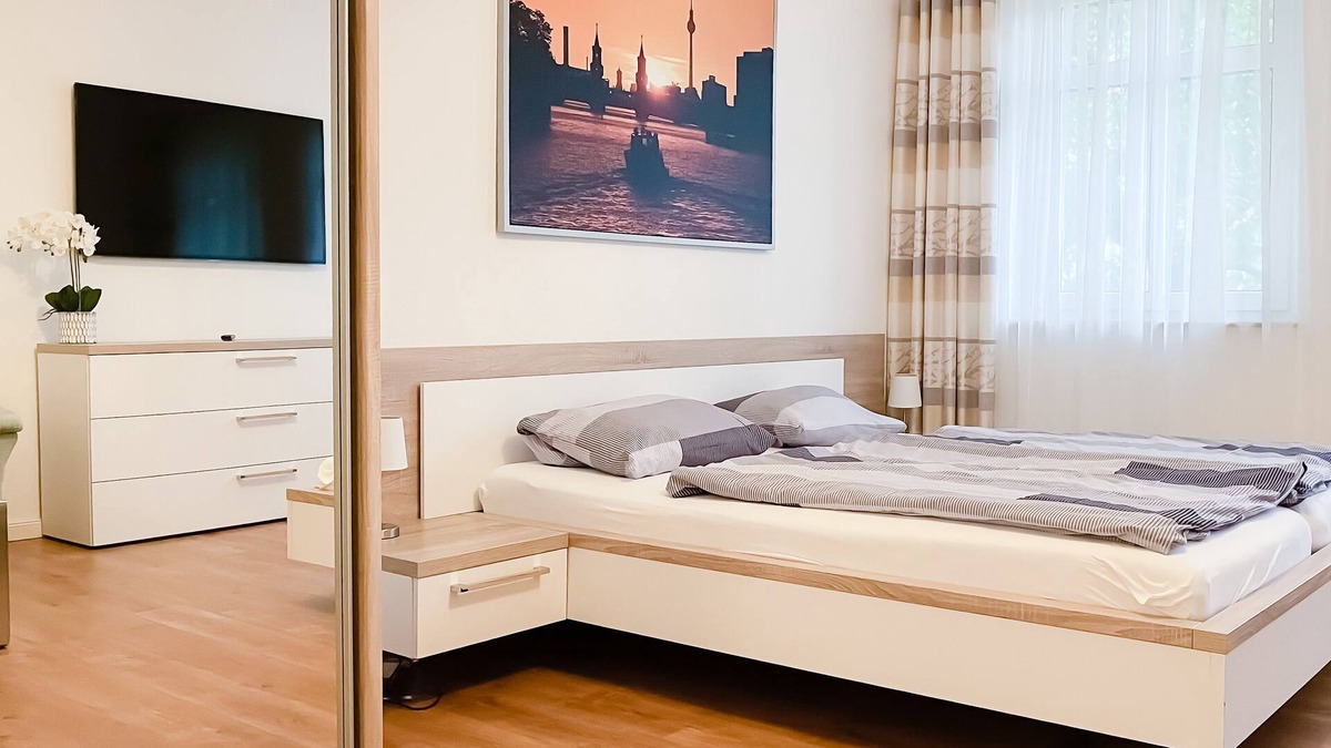 Biesdorf House | Vacation Home with Garden & Close to S-Bahn – Modern, Spacious & Family-Friendly