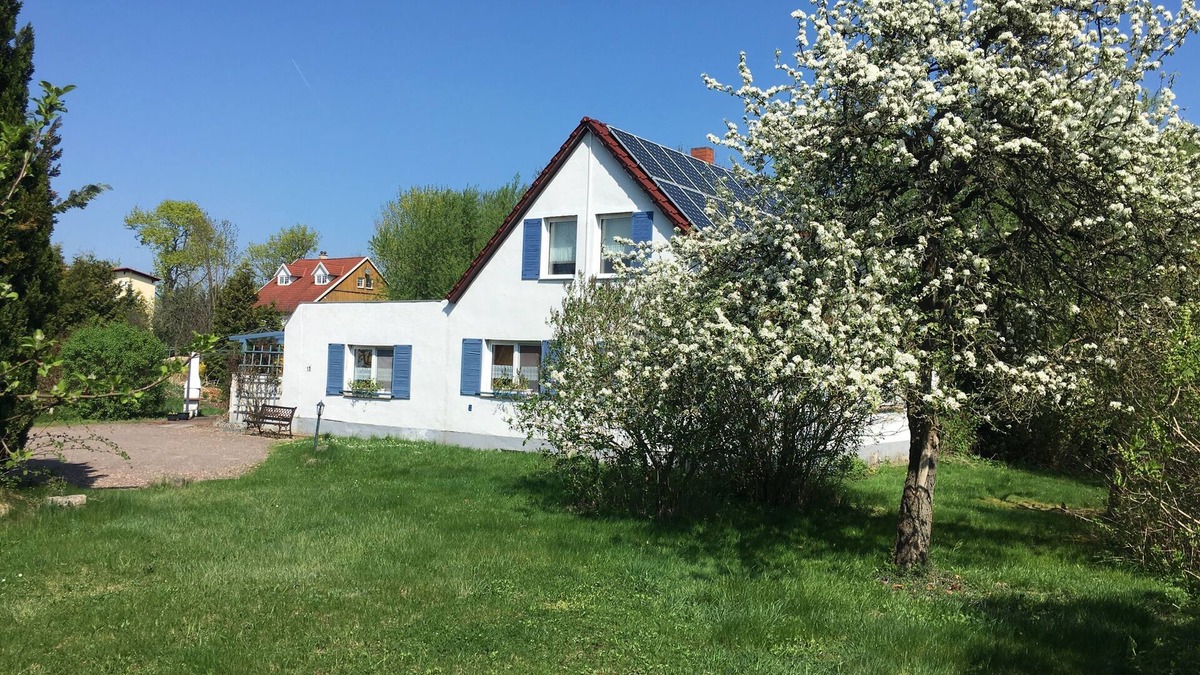 Henriettenhof House | Vacation home with sauna, fireplace & terrace-family-friendly in the countryside!