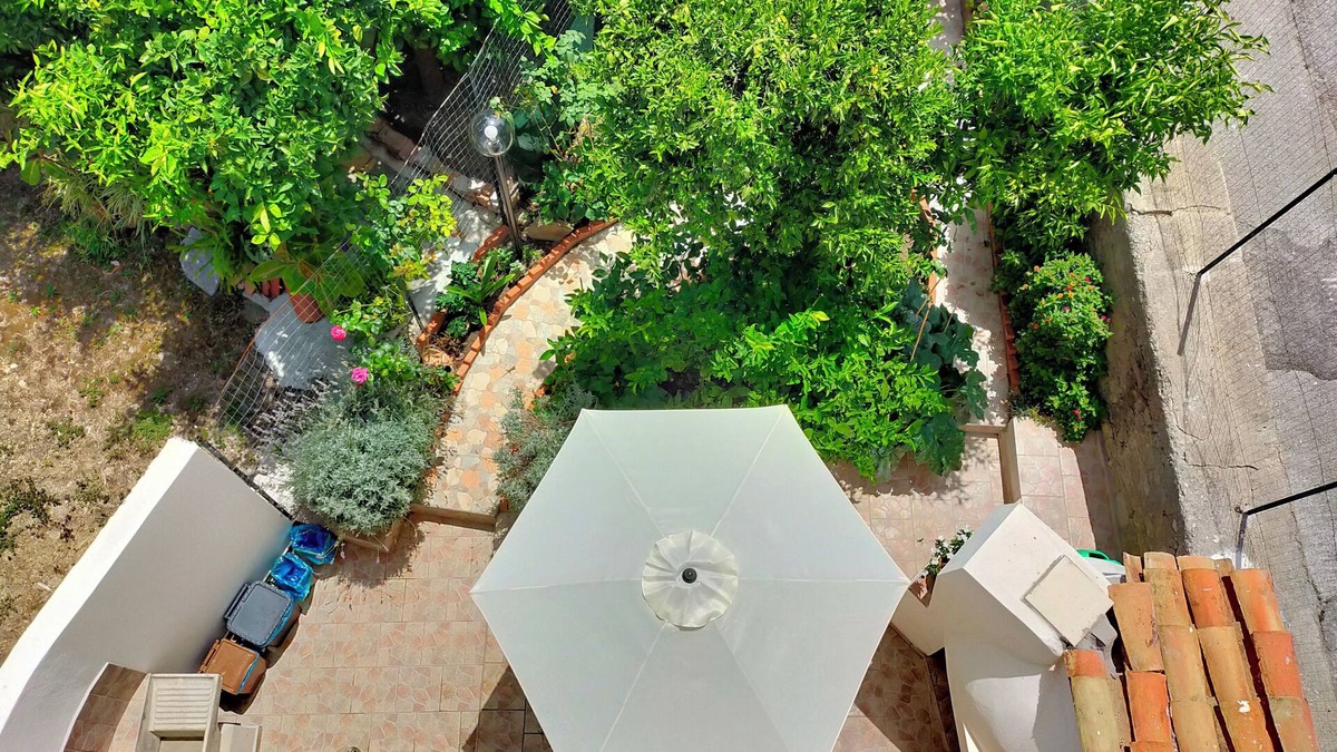 Furnari House | Vacation House "The Garden": relaxation and panoramic views of Milazzo, Aeolian Islands, Tindari.