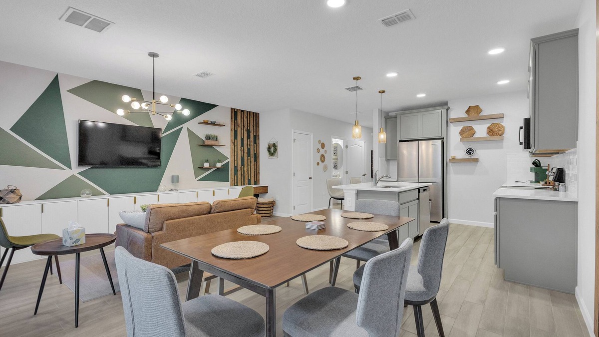 St. Cloud House | Vacation pad - w/pool, close to Lake Nona & Orlando