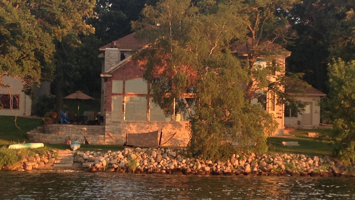 Alexandria House | Vacation Paradise on the Chain of Lakes in Alexandria