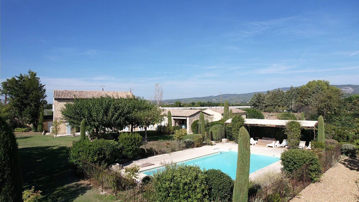 Lagnes Villa | Vacation rental house with pool LAGNES LS2-433
