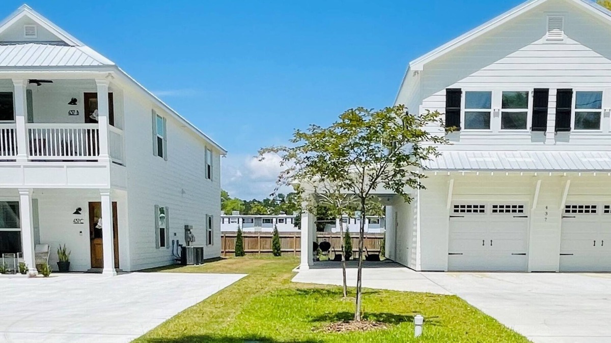 Bay St Louis House | Vacation Rental Bay St Louis Sleeps 14, Bay St Louis Sleeps 14 Close to Beach and Downtown