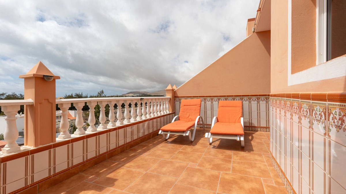 Bahia Calma Apartment | Vacation 'Teneriffa' with Shared Pool, Wi-Fi and Air Conditioning
