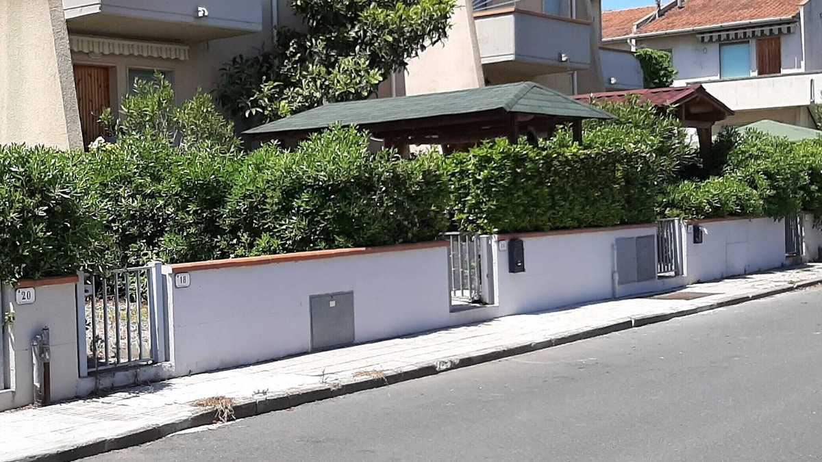 Vada House | VADA (LI) MODERN TERRACTORY RENOVATED WITH GARDEN 300 METERS FROM THE SEA