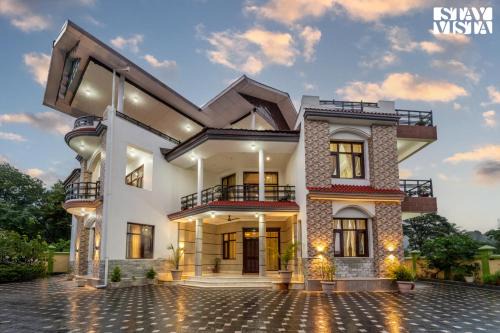 Palampur Villa | Vaikunth Villa by VEO - Part of StayVista