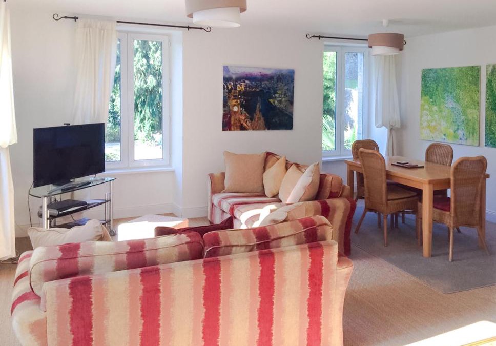 Lehon Apartment | Val Rive - Sisley Apartment
