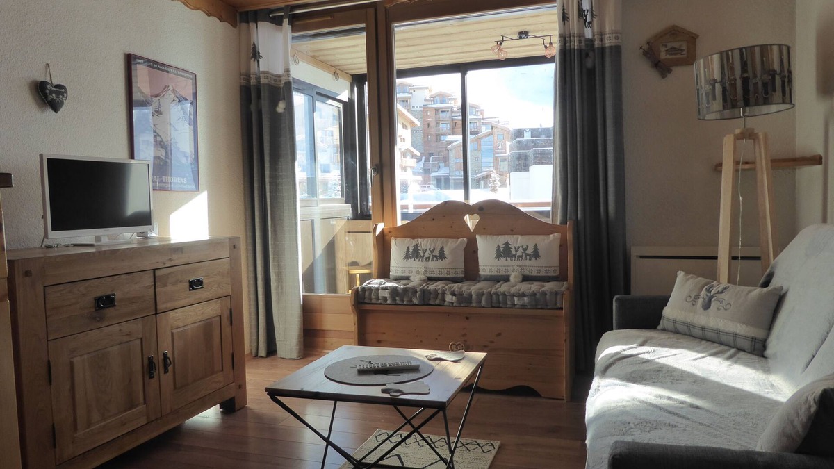 Val-Thorens Apartment | * * Val Thorens Charming apartment for 4 people - Residence Le Schuss