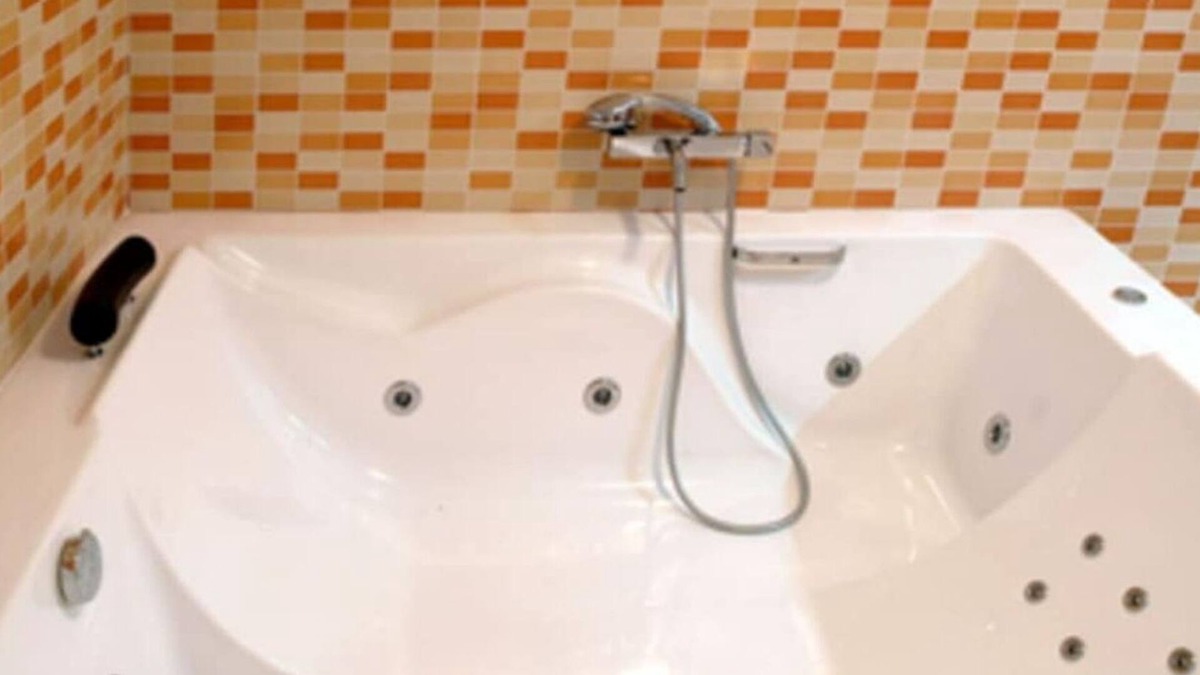 Navaluenga House | Valdebruna II and Gredos Houses