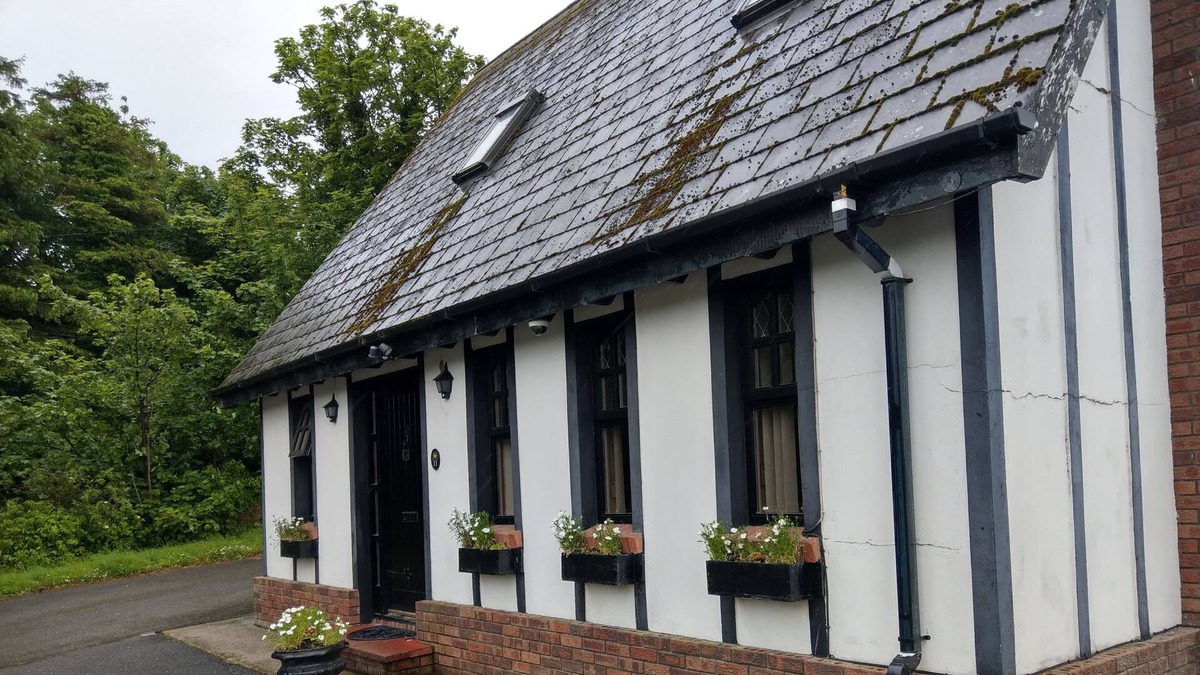 Londonderry House | Vale Country Cottage