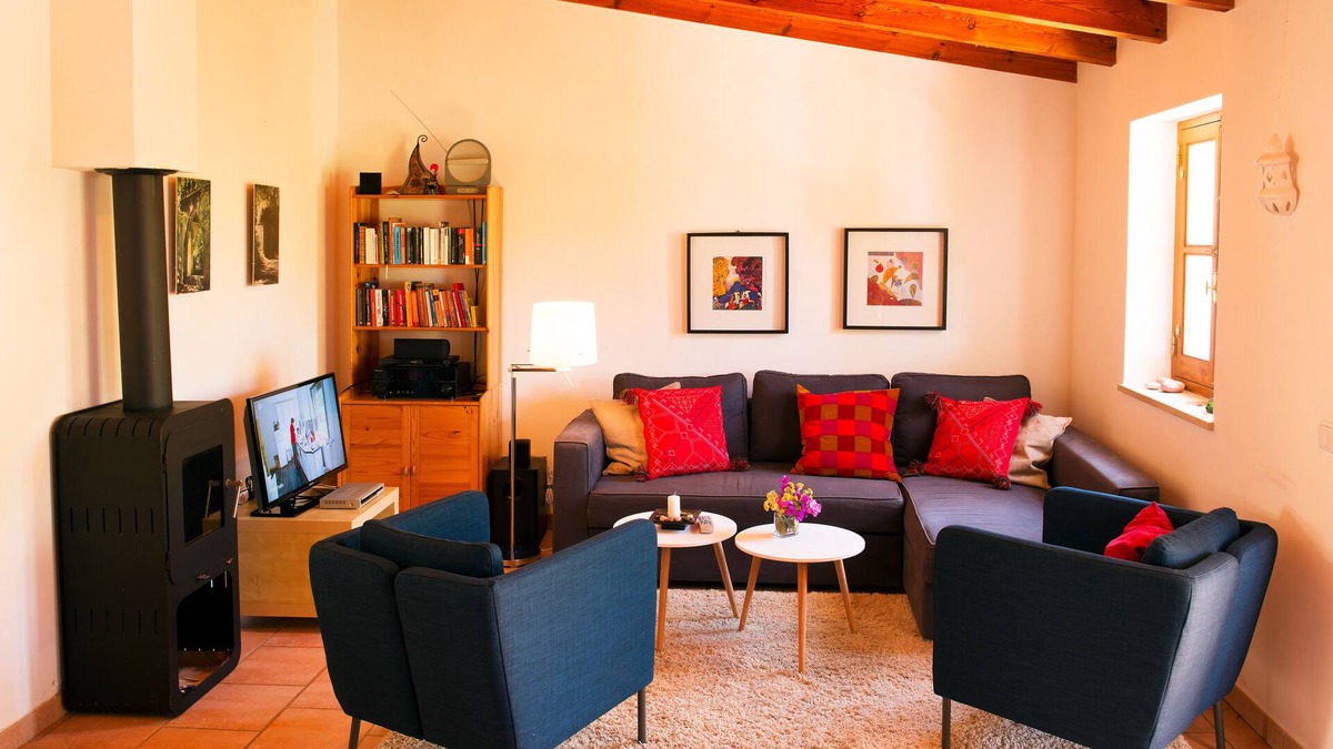 Abris House | Vale do Guizo Casa Sul, comfortable home in the countryside, close to the sea