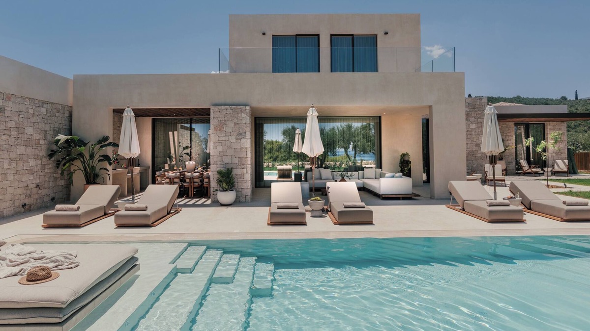 Amoudi Villa | Valerozo Villa Maestosa