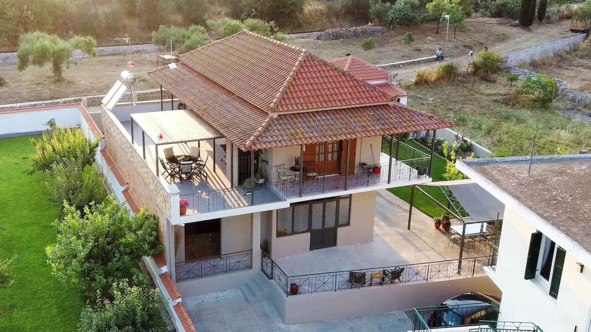 Valira Apartment | Valira Garden Retreat Near Ancient Messene