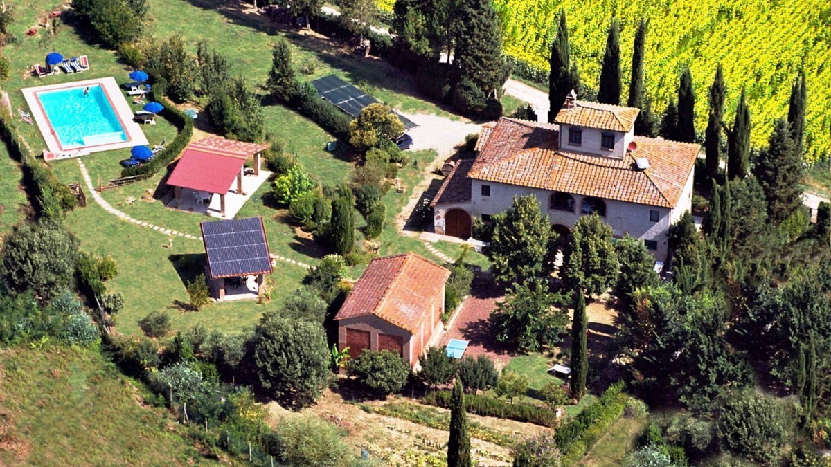Toiano Bed & Breakfast | Vallacchi b&b Authentic Acient Tuscany CountryHouse, family welcome