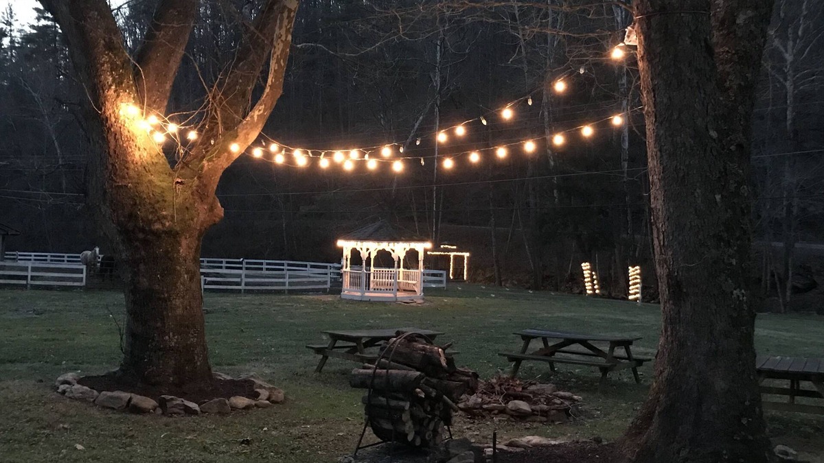Boone Cabin | Valle Crucis Farm