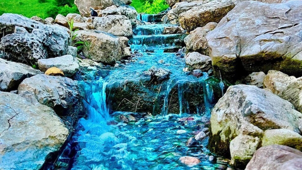 Lansing Cabin | Valley View Lodge w/Swimming Pond, Waterfalls, and Hot Tub