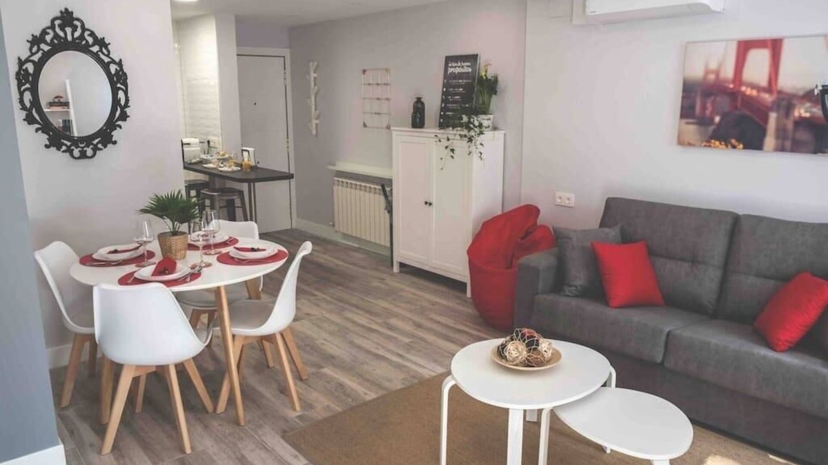 Valladolid Condo | VALTOUR New apartment Downtown+Wifi+A/C+Terrace