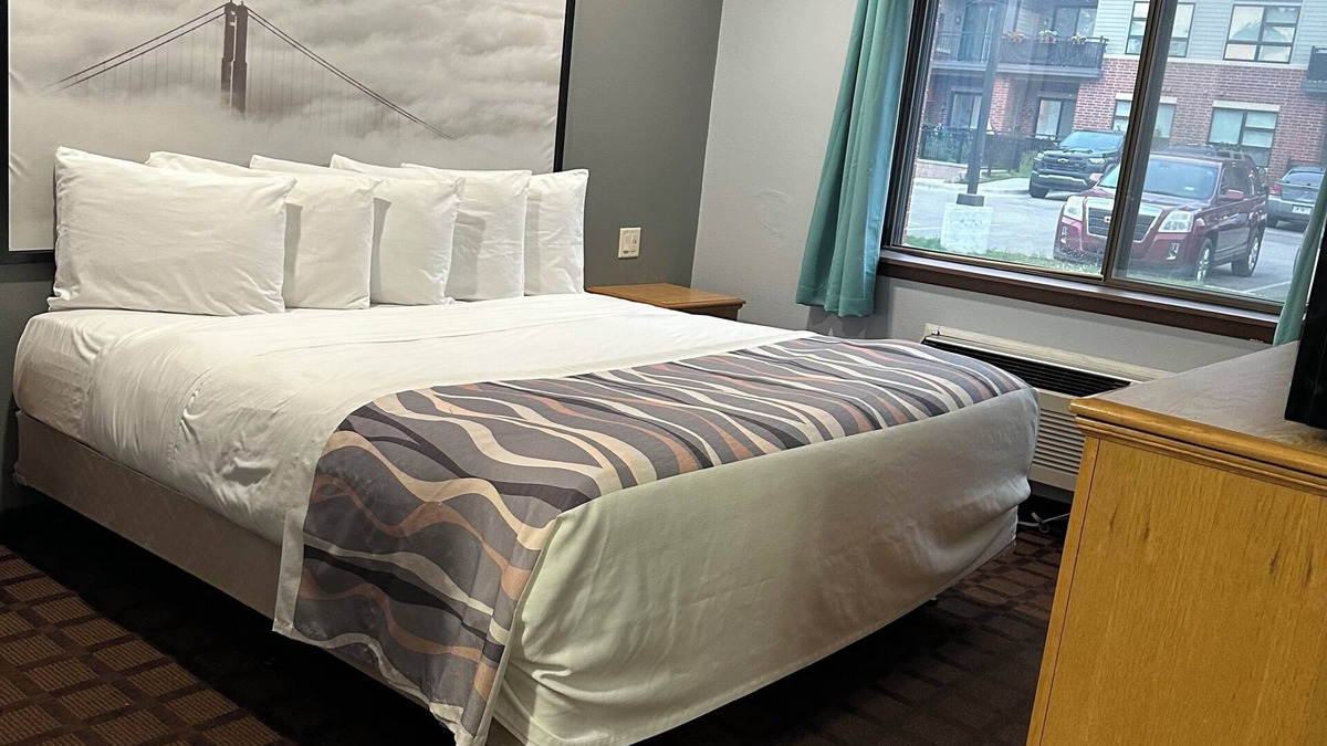 Sun Prairie Hotel | Valued Stay Sun Prairie