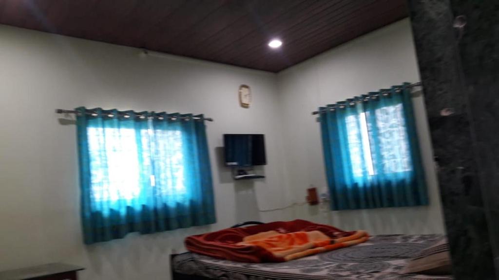 Satara House | Vamoose Annai Shristhi