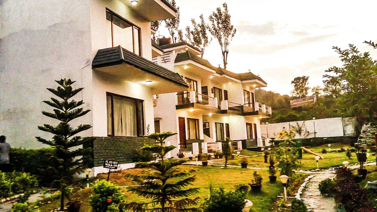 Katra Hotel | Van Durga Villas & Suites Katra