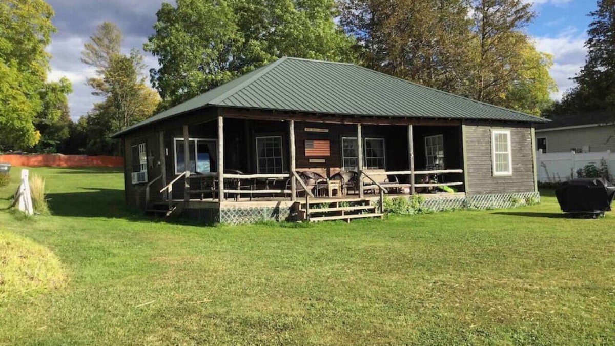 Grand Isle Cottage | Vancie's Cottage on Lake Champlain