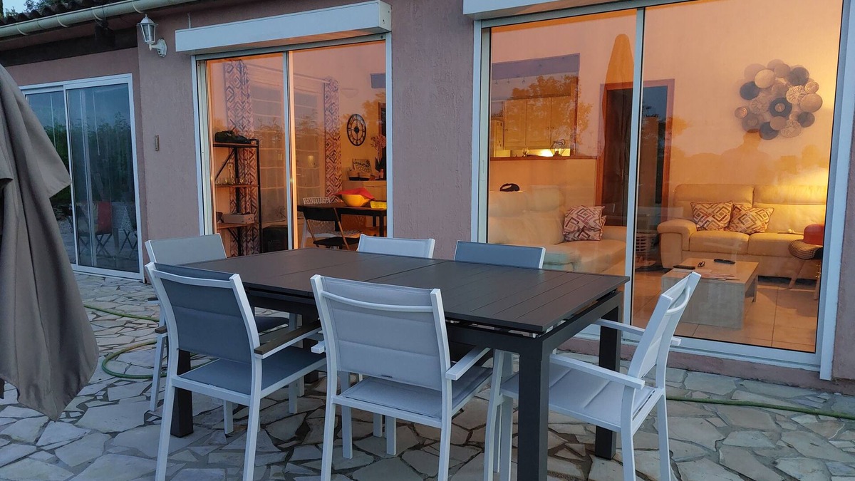 Le Muy House | Var, le Muy, house 2 bedrooms, two bathrooms, private pool, sleeps 4