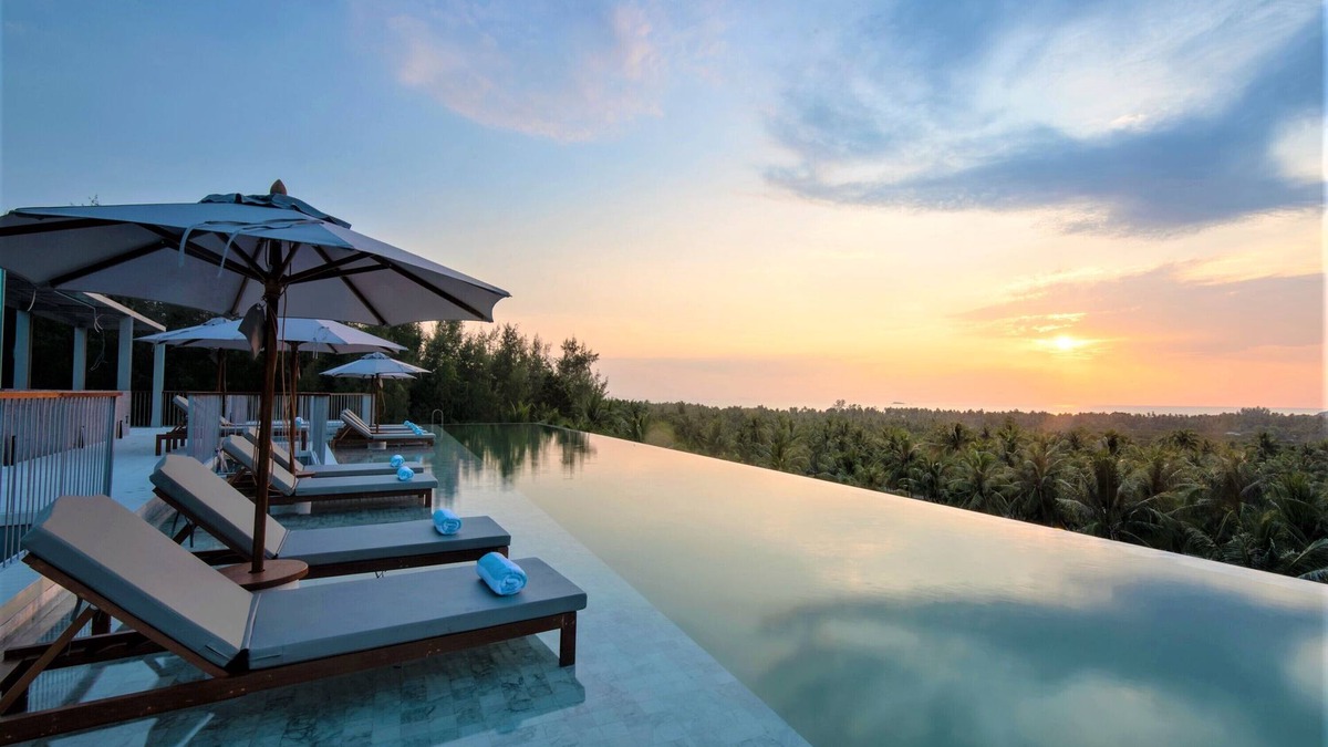 Wok Tum Hotel | Varivana Resort Koh Phangan, The Centara Collection