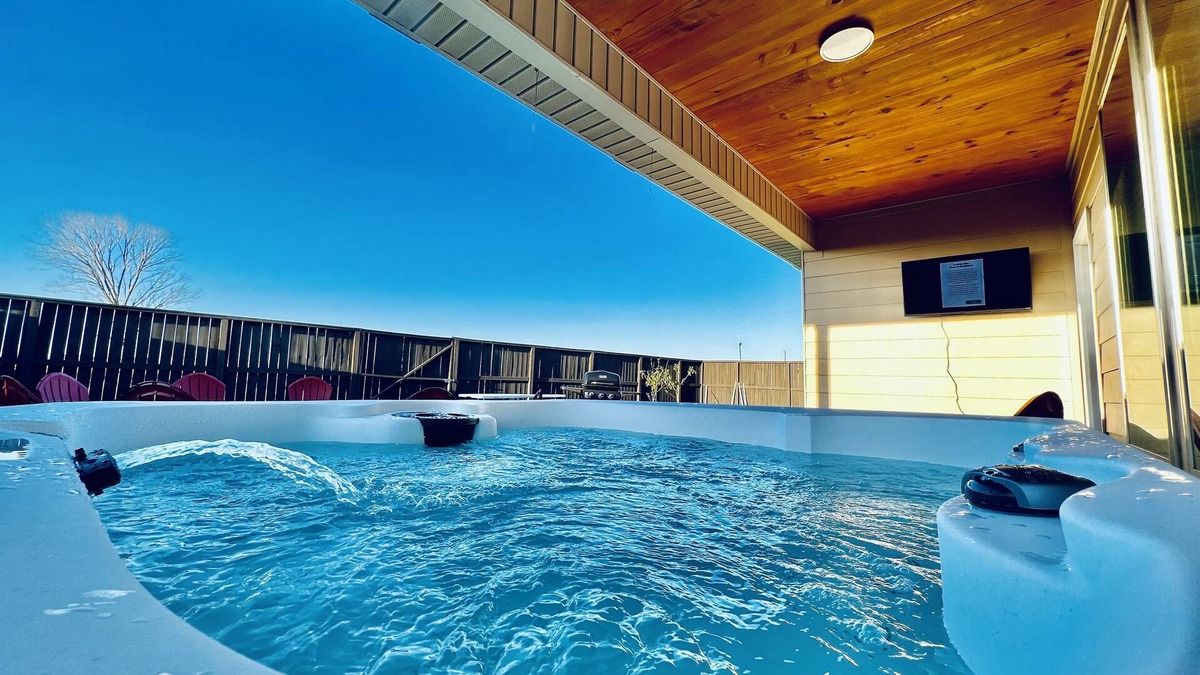 Lake Charles House | Varona's Paradise: Stunning New Luxury Home