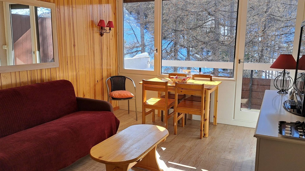 Les Claux Apartment | Vars les Claux Appartement sur les Pistes, 4 Couchages