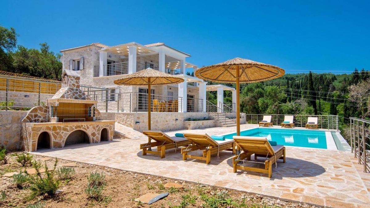 Paxos Villa | Vasiliki Villa - Charming 4 BR Villa With Pool and sea Views