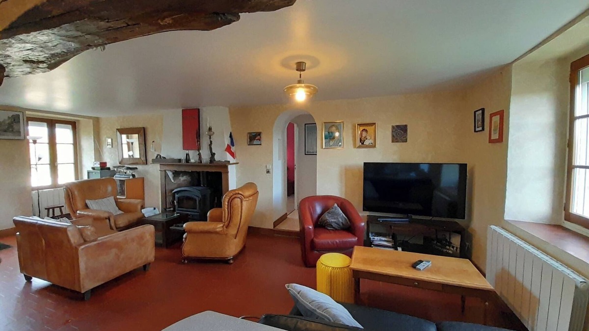 Vatan House | Vatan "The former stables of the Castle" - 7 people - garden - wifi