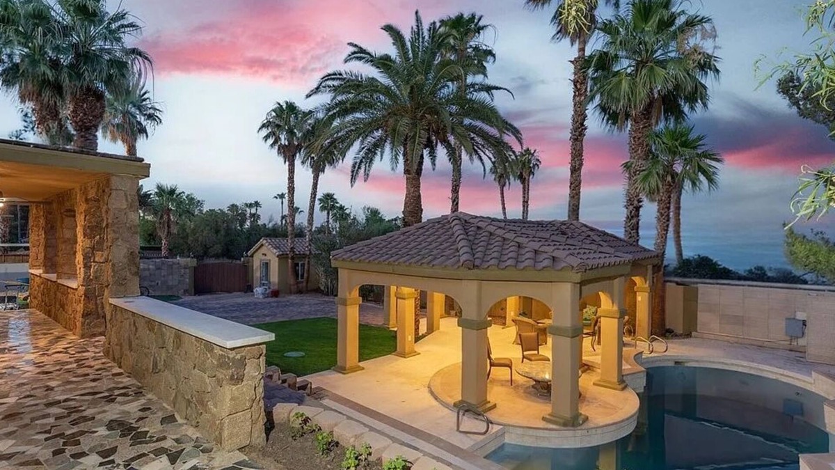Spring Valley Villa | Vegas Family Escape w/Pool, Free Spa Heat, Gym, & Game Room, Fun-Filled Villa!