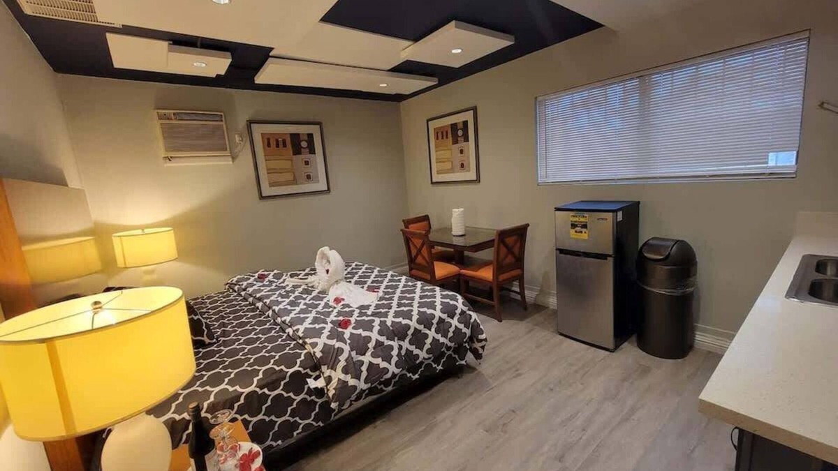 Paradise Apartment | Vegas Unit A Charm to Remember Love of Vegas