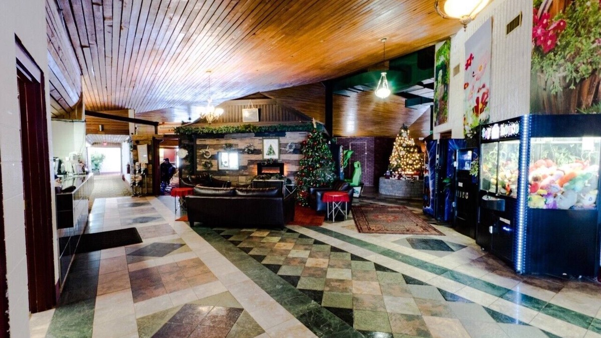 Vegreville Hotel | Vegreville Garden Inn