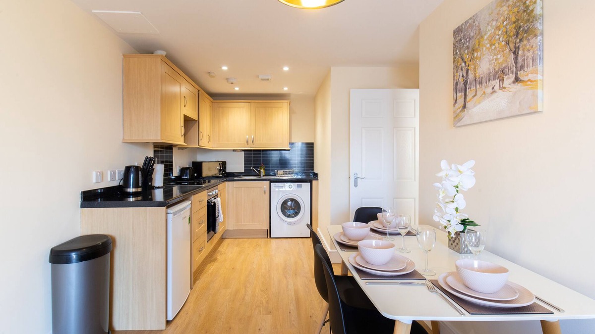 Hoddesdon Apartment | Velvet 1-bedroom penthouse, Clockhouse, Hoddesdon