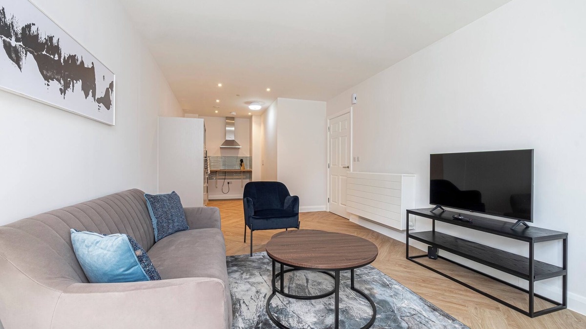Leatherhead Apartment | Velvet Morning Light For Guests Aged 65s