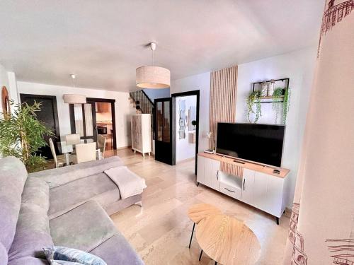 La Linea de la Concepcion Apartment | Venezuela 20-22