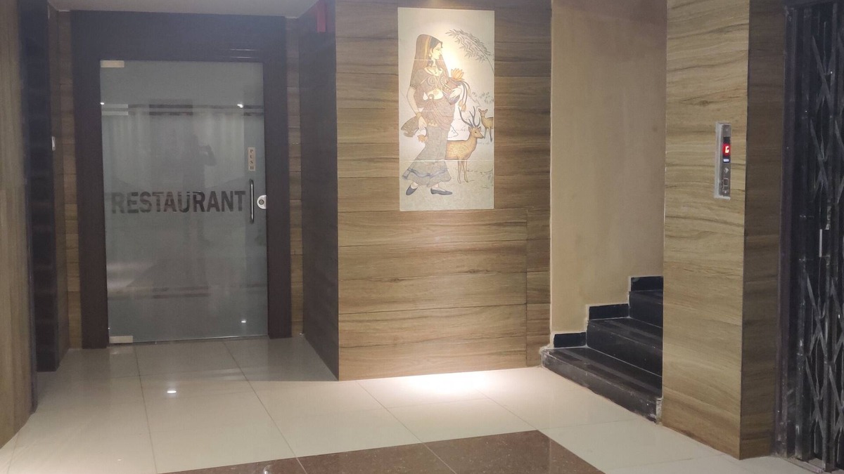 Warangal Hotel | Venkateshwara Mitra Residency