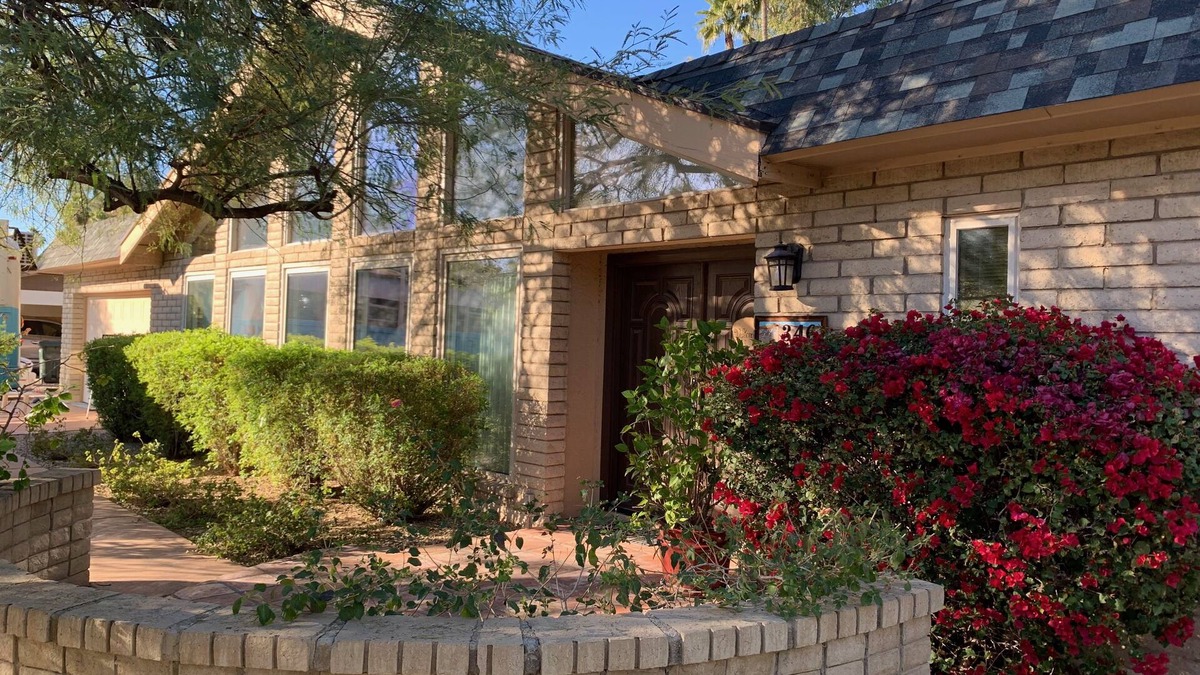 Moon Valley House | Ventana de la casa, 1 min walk to the Moon Valley Country Club