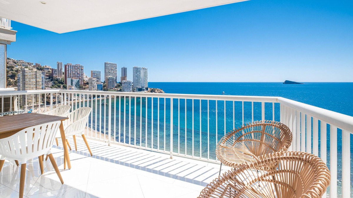Benidorm Apartment | Veracruz 17-B Deluxe Apartment Levante Beach