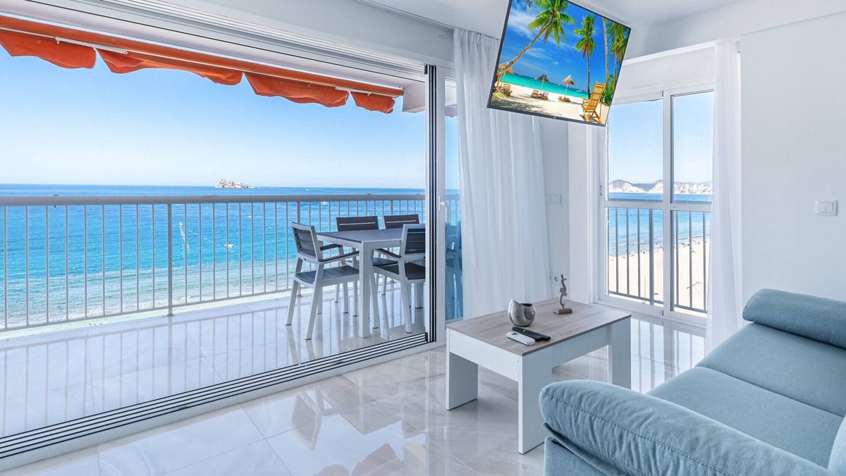 Benidorm Apartment | Veracruz 8-A Deluxe Apartment Levante Beach