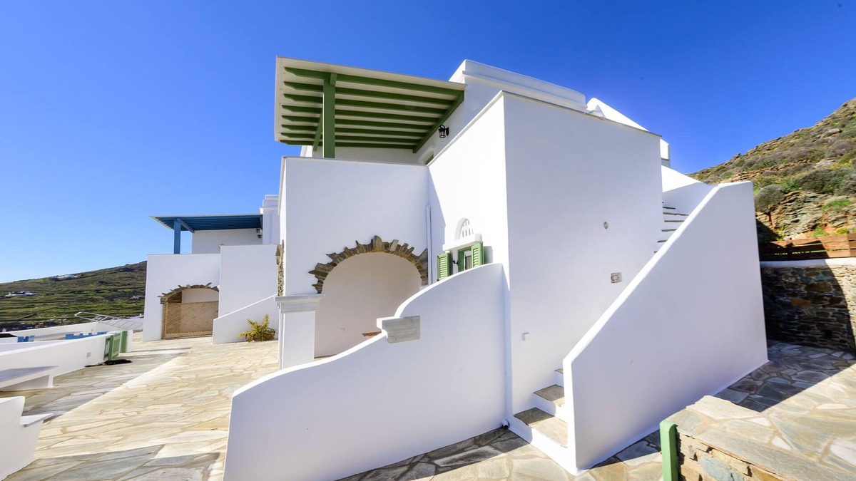 Agios Ioannis House | Veranda Me Thea (Terrace with view)