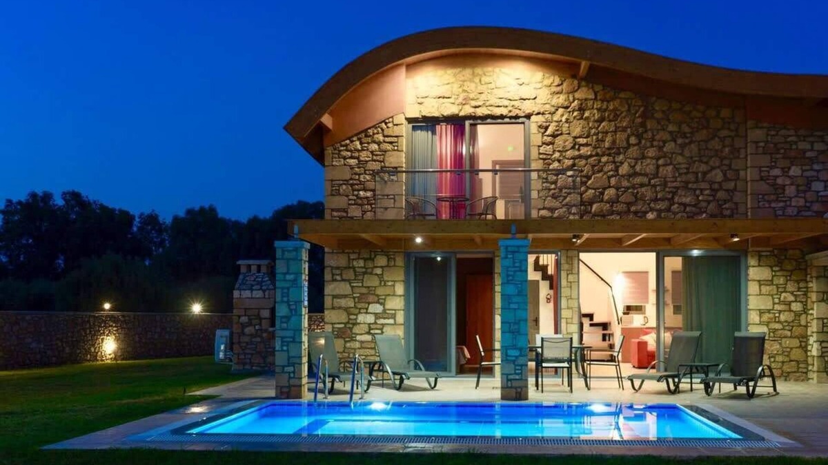 Lardos Villa | Verano Villa 2BR Private Pool Near Beach