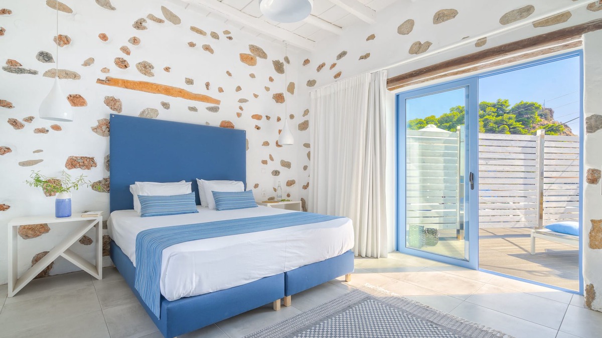 Khora Sfakion Apartment | Veranta luxury suite at Sfakia village, south west Crete island.