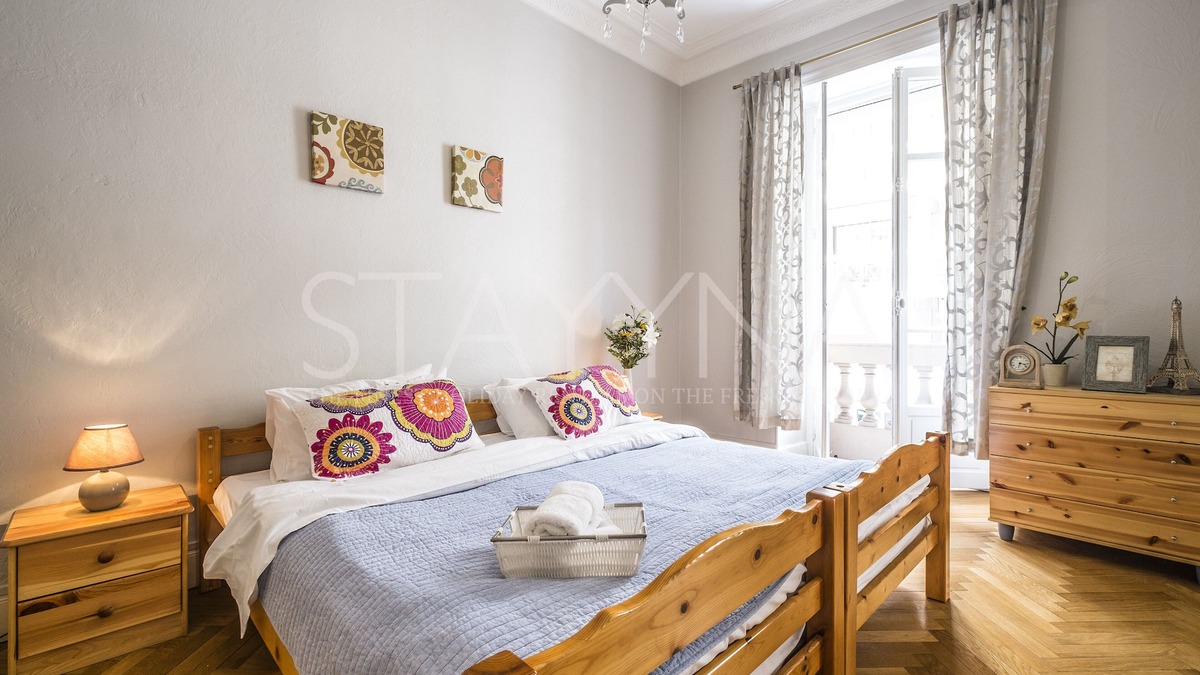 Musicians Quarter Apartment | Verdi 2 bedroom apartment VRBO