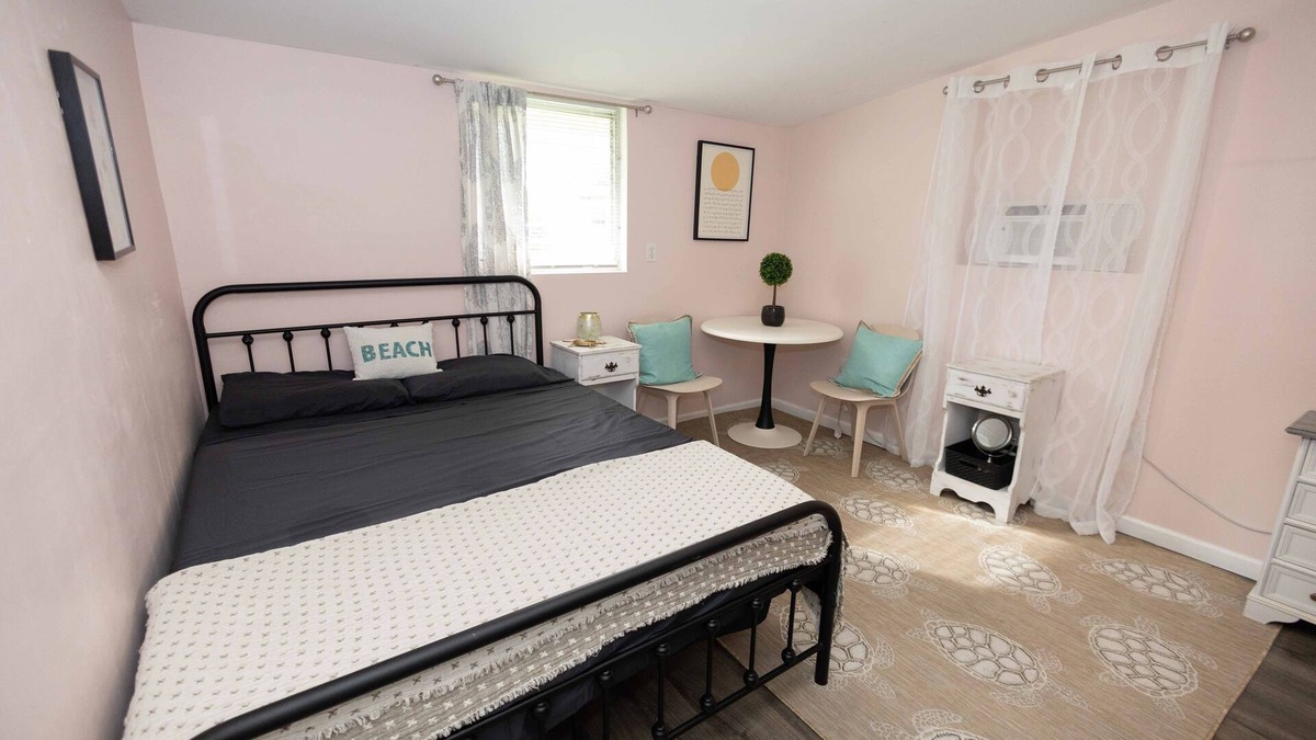 Rock Ridge Apartment | Vero beach suite! 1bedroom available now! Big Sale!
