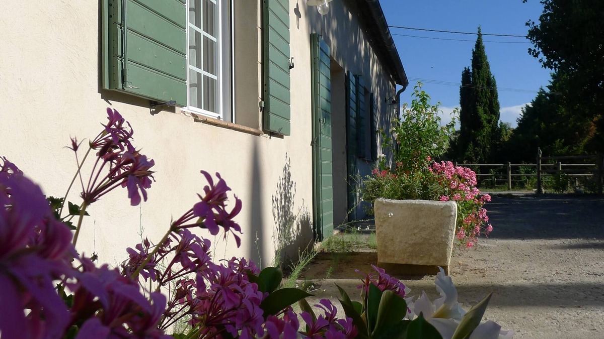 Verzeille Cottage | Very beautiful countryside, close to town, table tennis, table soccer, ponies, swimming pool in the village.