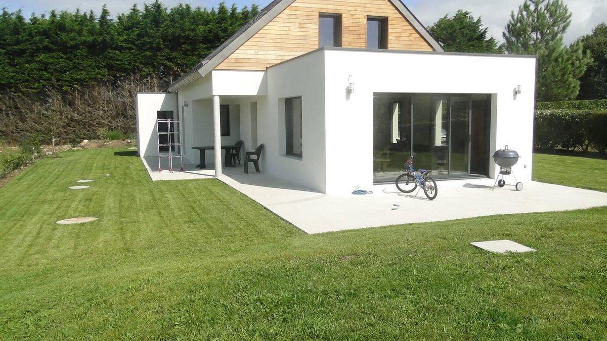 Trevignon House | Very bright new house