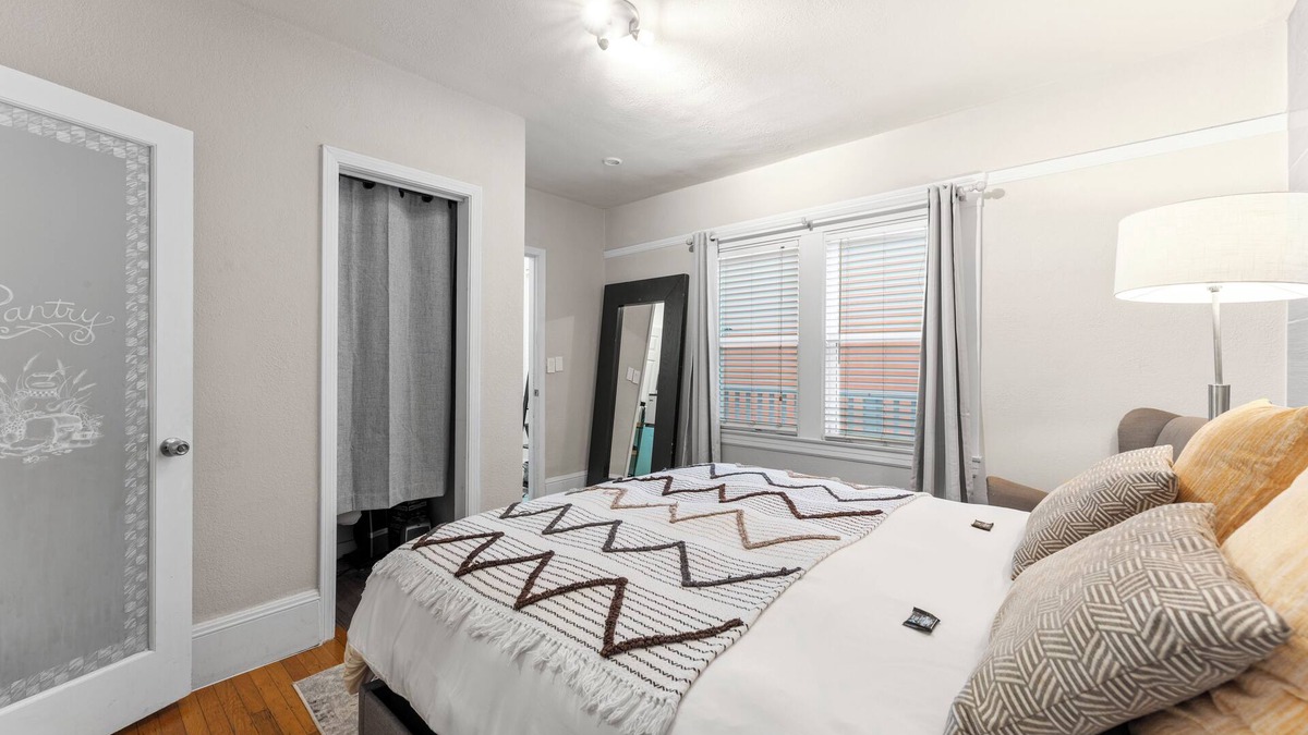 Sunnyside House | VERY CLEAN, Hotel-feels, en-suite. Close to Glen Park BART.