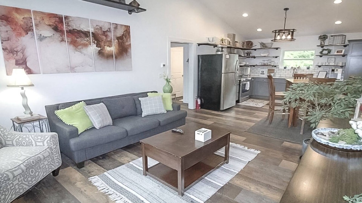 Gatlinburg House | VERY CLOSE TO DOWNTOWN GATLINBURG - walking distance for some